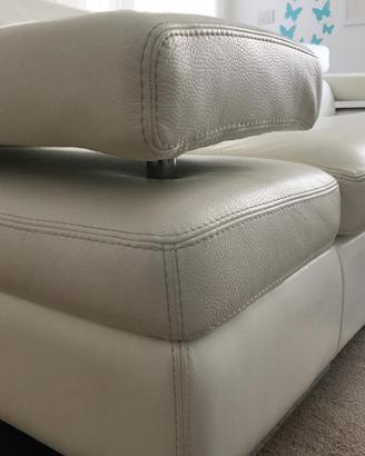 Divano in pelle Chateau d'Ax private collections