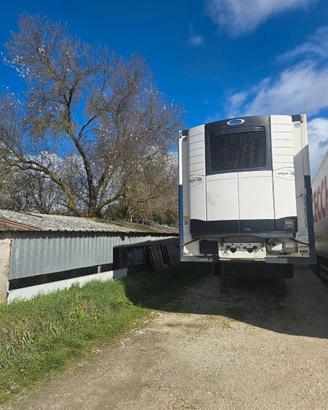 Semirimorchio 2 assi Frigo