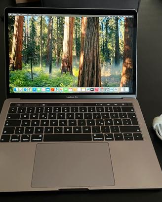 Macbook 13 Pro 2018 i7 16 gb 1TB