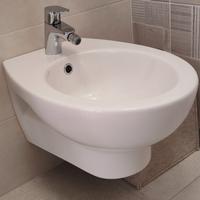 bidet HATRIA ERIKA PRO sospeso e rubinetto grohe