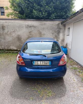 Nissan Almera