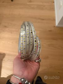 Striscia LED 220V 7 metri- Luce naturale