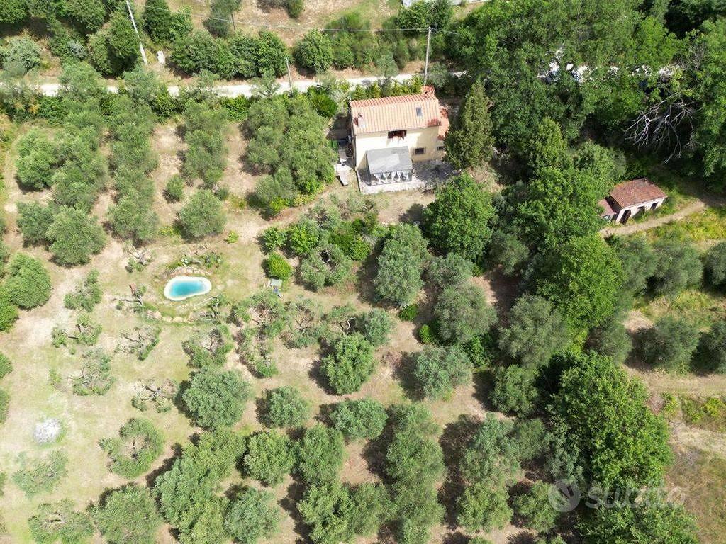 Rustico / Casale di 75 m² con 2 locali e box auto - Vista 4