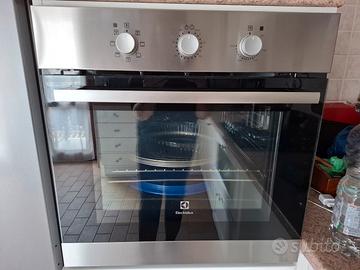 Forno ventilato  Electrolux