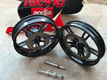 Cerchi x rs 125 Aprilia gomme moto3