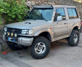 Fuoristrada Jeep Galloper 4x4 Pajero