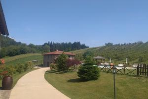 2 Casolari con piscina