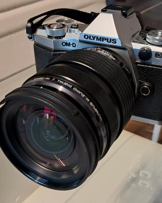 Olympus om-d em5 mk2 12 40 f2.8 pro kit