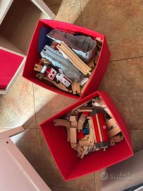 Set treni in legno oltre 100 pezzi!