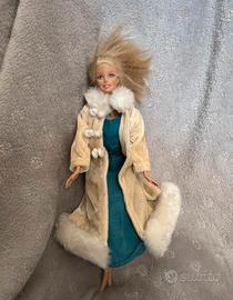 Barbie vintage discover the world Russia 2002