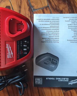 CARICA BATTERIE MILWAUKEE C12C PER BATTERIA  M12