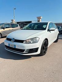 Volkswagen Golf 1.6 TDI 90 CV 5p. Tech&Sound BlueM