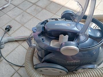 aspirapolvere a traino LG 1600w