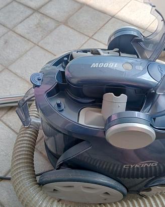 aspirapolvere a traino LG 1600w