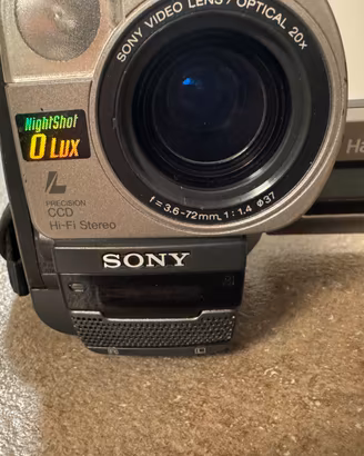 Videocamera Sony CCD-TRV66E