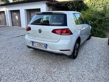 Golf serie 7 anno 2019 prezzo 6000,00 Euro