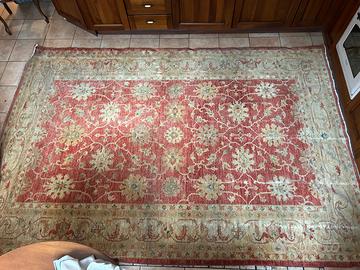 Tappeto  antico di grandi dimensioni