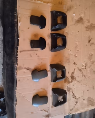 L Cornice e maniglia del sedile multipla 1e2serie