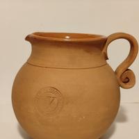 Brocca vintage in terracotta