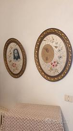 due quadri antichi ovali ricamati a mano