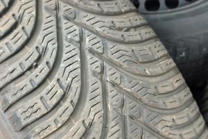 Cerchi e gomme 15 pollici Mercedes