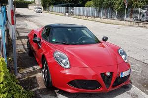alfa romeo 4C 