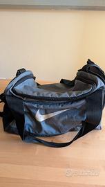 Borsa palestra Nike grigia