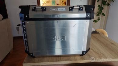 Givi Trekker Outback 48L destra 
