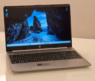 HP 250 G8 2E9H5EA#ABZ 15,6" Intel i5 8GB 256GB SSD
