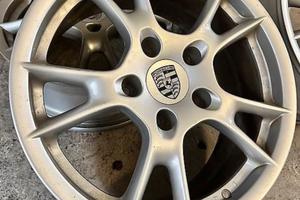 Cerchi in lega 17” Porsche trattabile