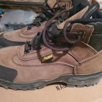 Scarpe antinfortunistiche alte taglia 42