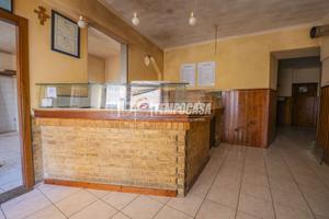 Locale Commerciale a Corridonia 2 locali