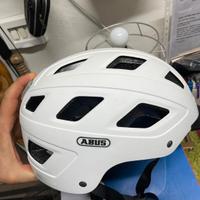 Casco Abus per bicicletta