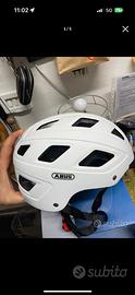 Casco Abus per bicicletta
