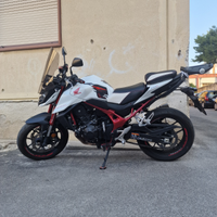 Honda Hornet 750 anno 2024