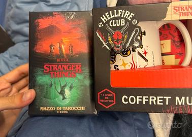 Tazza e Carte  di Stranger Things