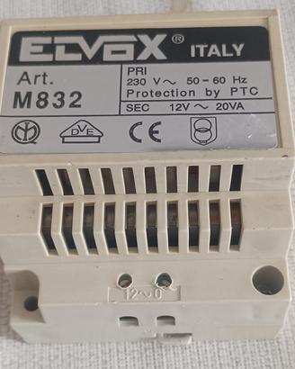 Alimentatore Elvox M832. 