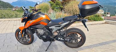 KTM Duke 790