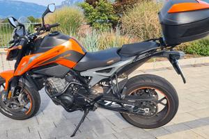 KTM Duke 790