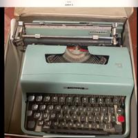 Macchina da scrivere lettera 32