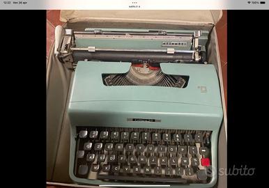 Macchina da scrivere lettera 32