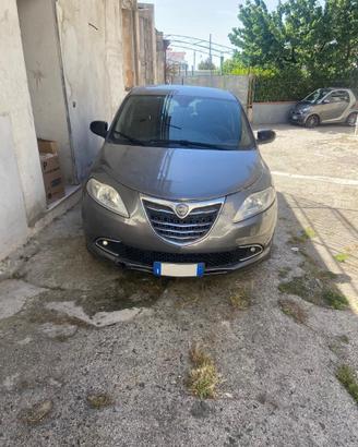 LANCIA YPSILON 2014