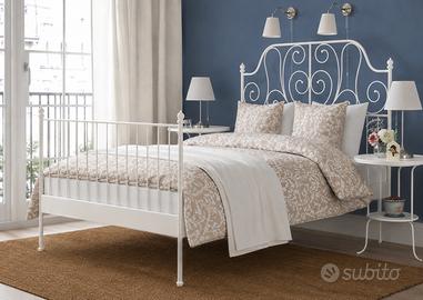 Ikea Letto completo con base a doghe+due comodini