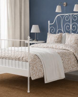 Ikea Letto completo con base a doghe+due comodini
