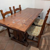 tavolo in legno massello 