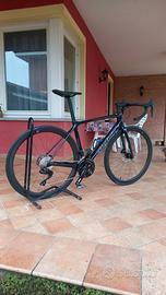 Giant TCR tg. M, full carbon cambio 105 Di2 12 v.