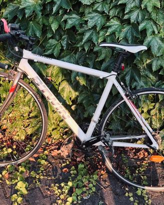 Bici da Corsa BTWIN Triban 300 Made in Portugal