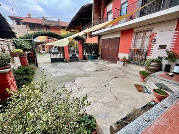 CASA SEMINDIPENDENTE A BUSANO