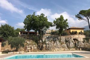 VILLA SINGOLA A VEROLI