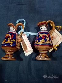 2 anfore in ceramica di Gualdo Tadino. 